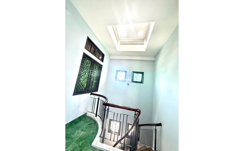 Bán nhà gần chợ Đầm chỉ 4,2 tỷ – 2 mặt tiền – sổ hồng hoàn công – trung tâm Nha Trang